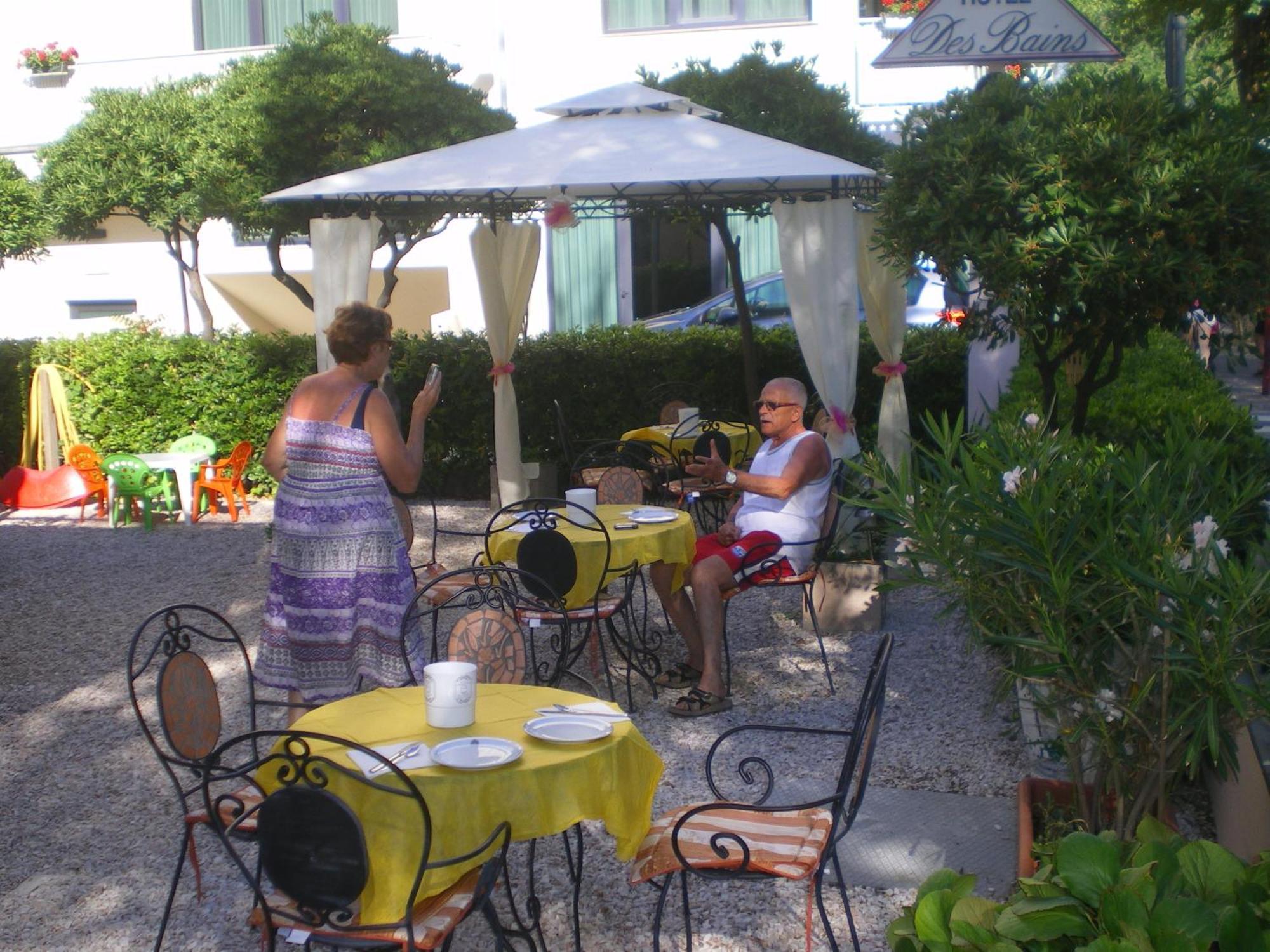 Hotel Des Bains Cattolica Exterior photo